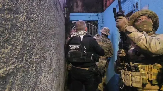 A PCES cumpre 20 mandados de busca e apreensão em Vitória. Foto: PCES/Divulgação