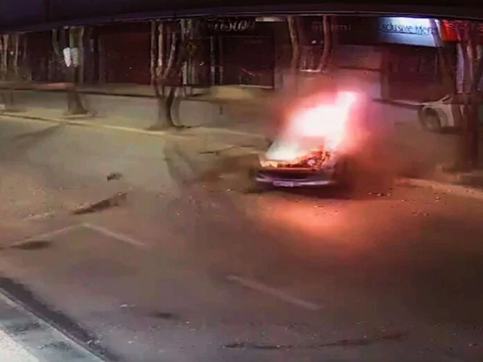 Motociclista deixa mochila sobre viatura policial e causa explosão em Linhares